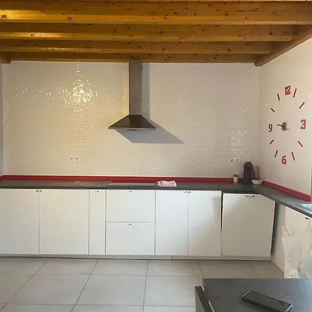 بيت للعطل La Casa De *